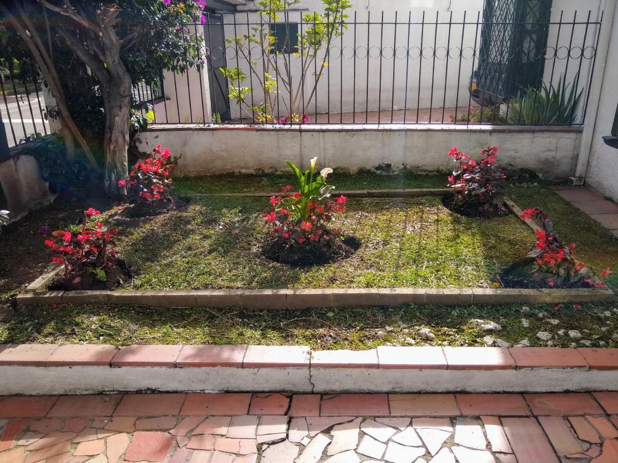 Casa Turistica Camitas Inn Bogota Bagian luar foto