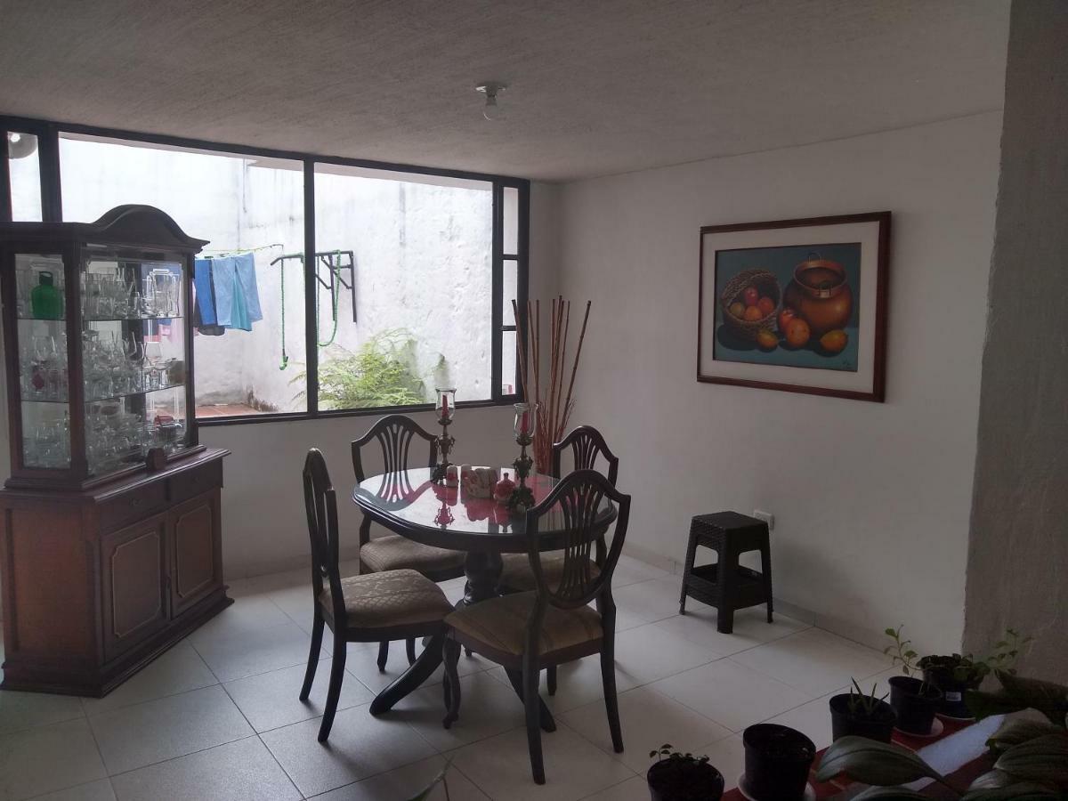 Casa Turistica Camitas Inn Bogota Bagian luar foto