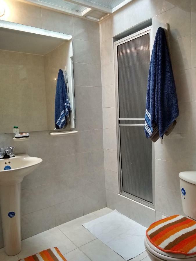 Casa Turistica Camitas Inn Bogota Bagian luar foto